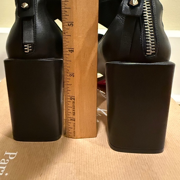 Christian Louboutin Patrouille 85mm Leather Elastic Strappy Heels sz 38.5 - Picture 16 of 16